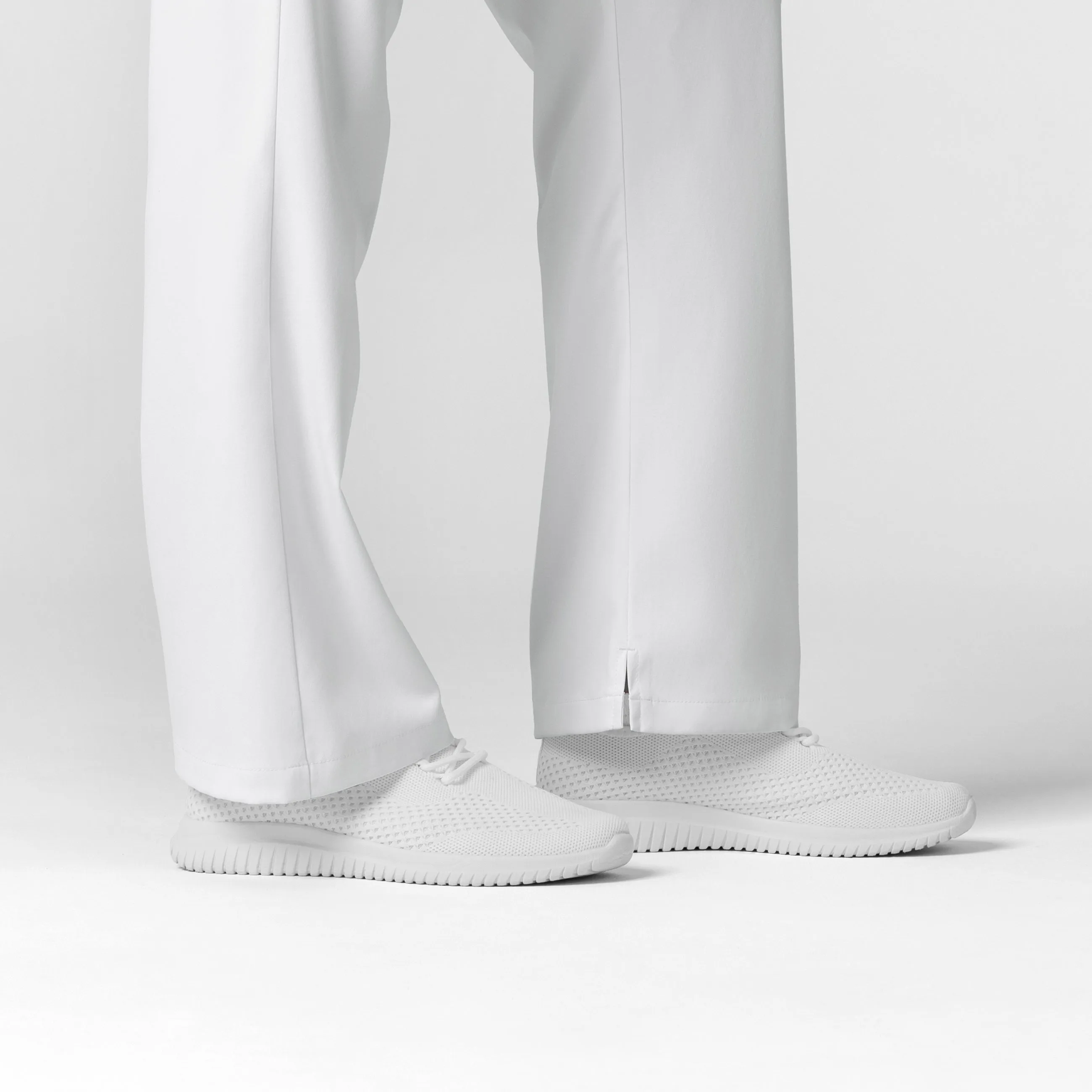 Boundless Women's Bootcut Scrub Pant - White