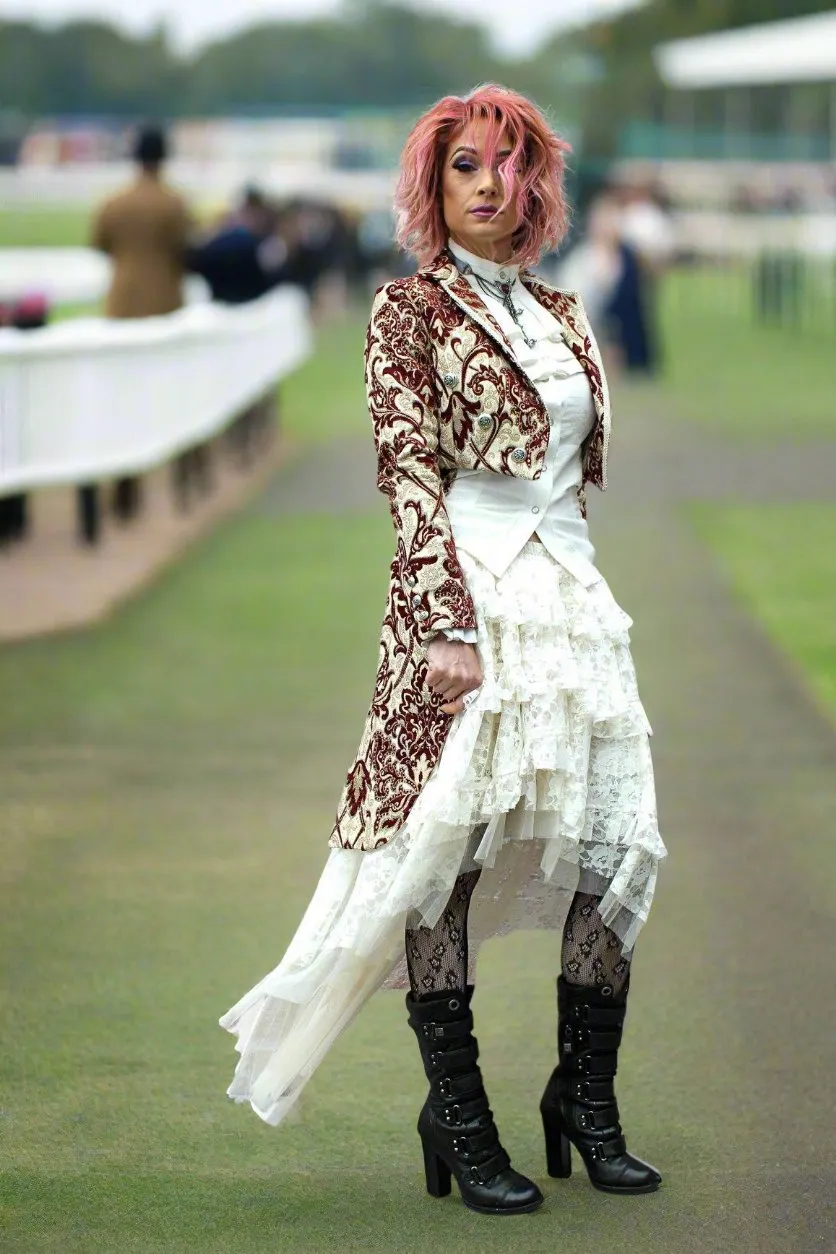 HARLEQUIN TAILCOAT - BURGUNDY/IVORY TAPESTRY