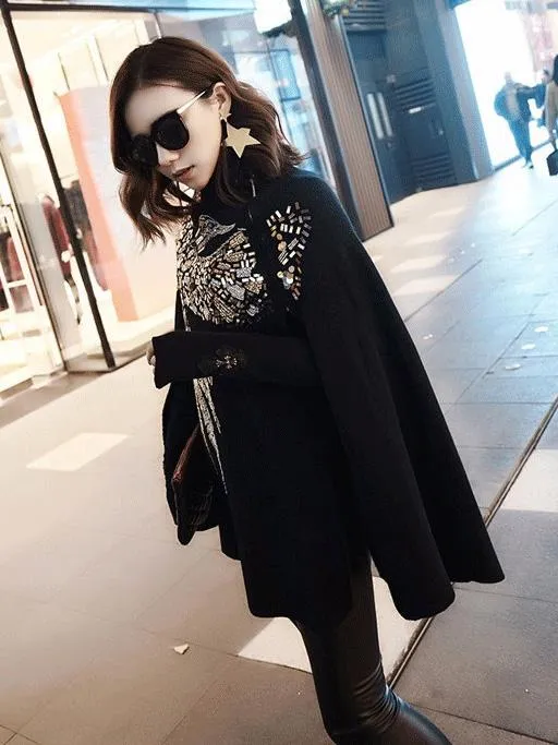 Marvelous Sequined Fashion Black Cape