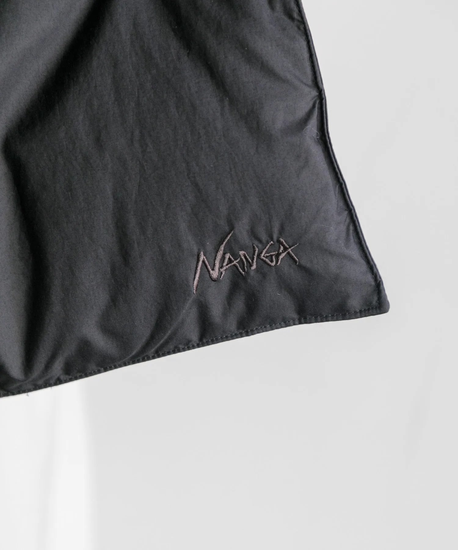 【MEN , WOMEN】NANGA DOWN PONCHO MUFFLER