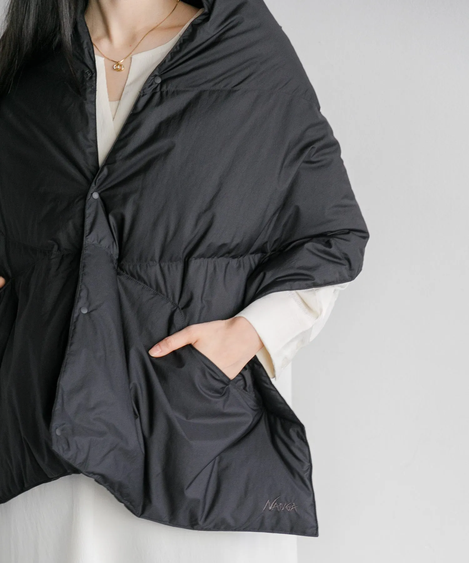 【MEN , WOMEN】NANGA DOWN PONCHO MUFFLER