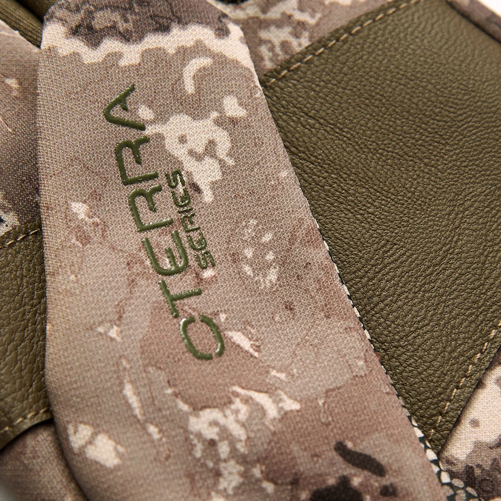 "Guardian" Stretch Fleece Glove - Veil Camo™ -Alpine