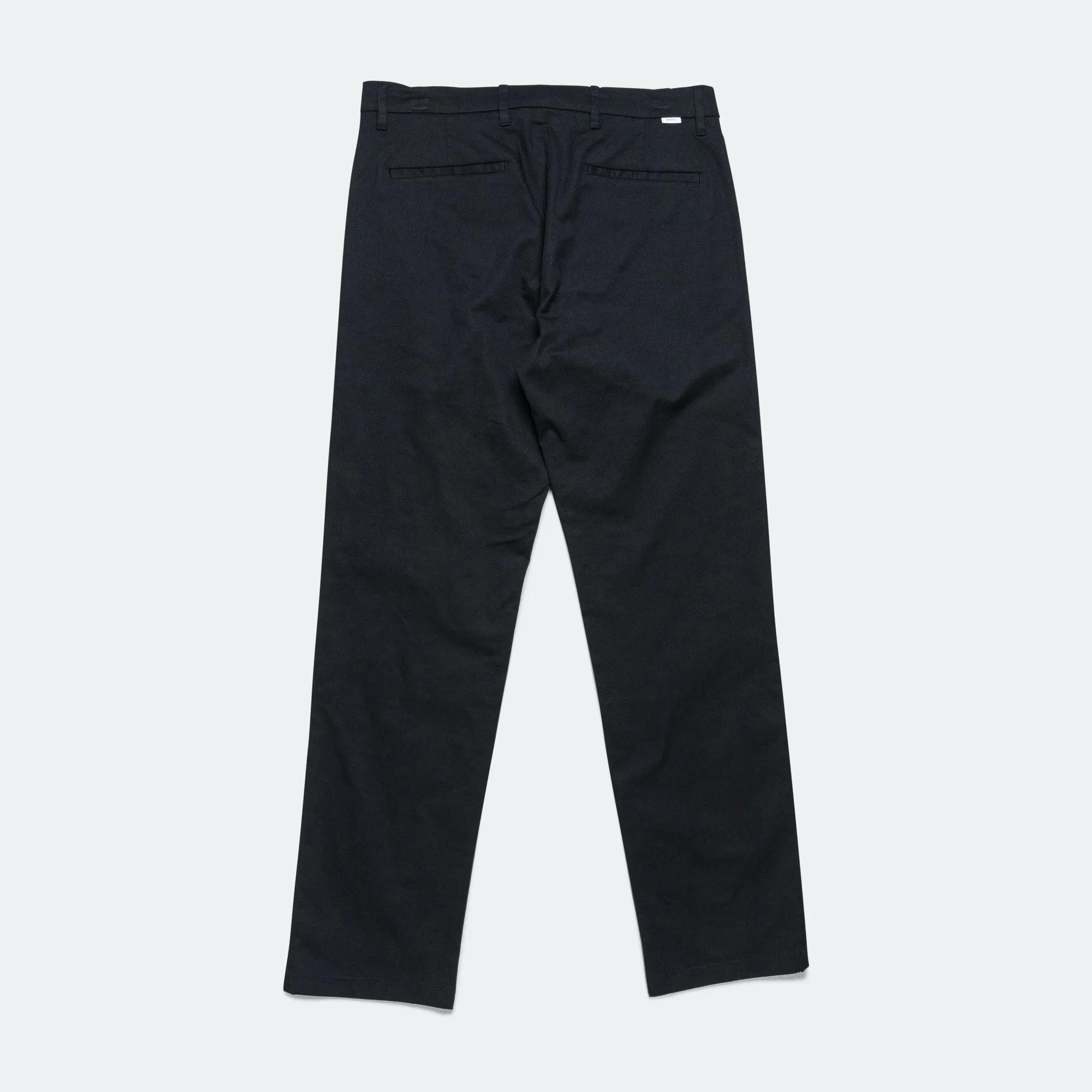 Standard Chino - Black