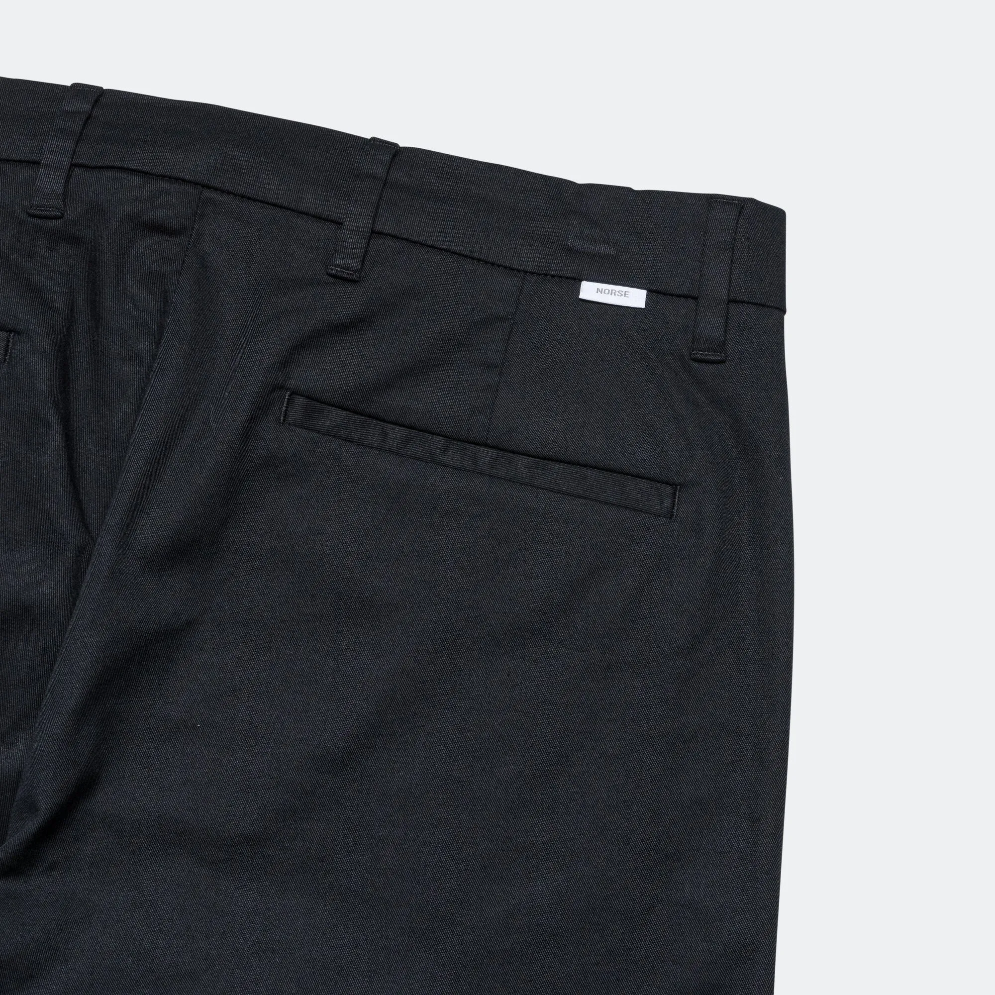 Standard Chino - Black