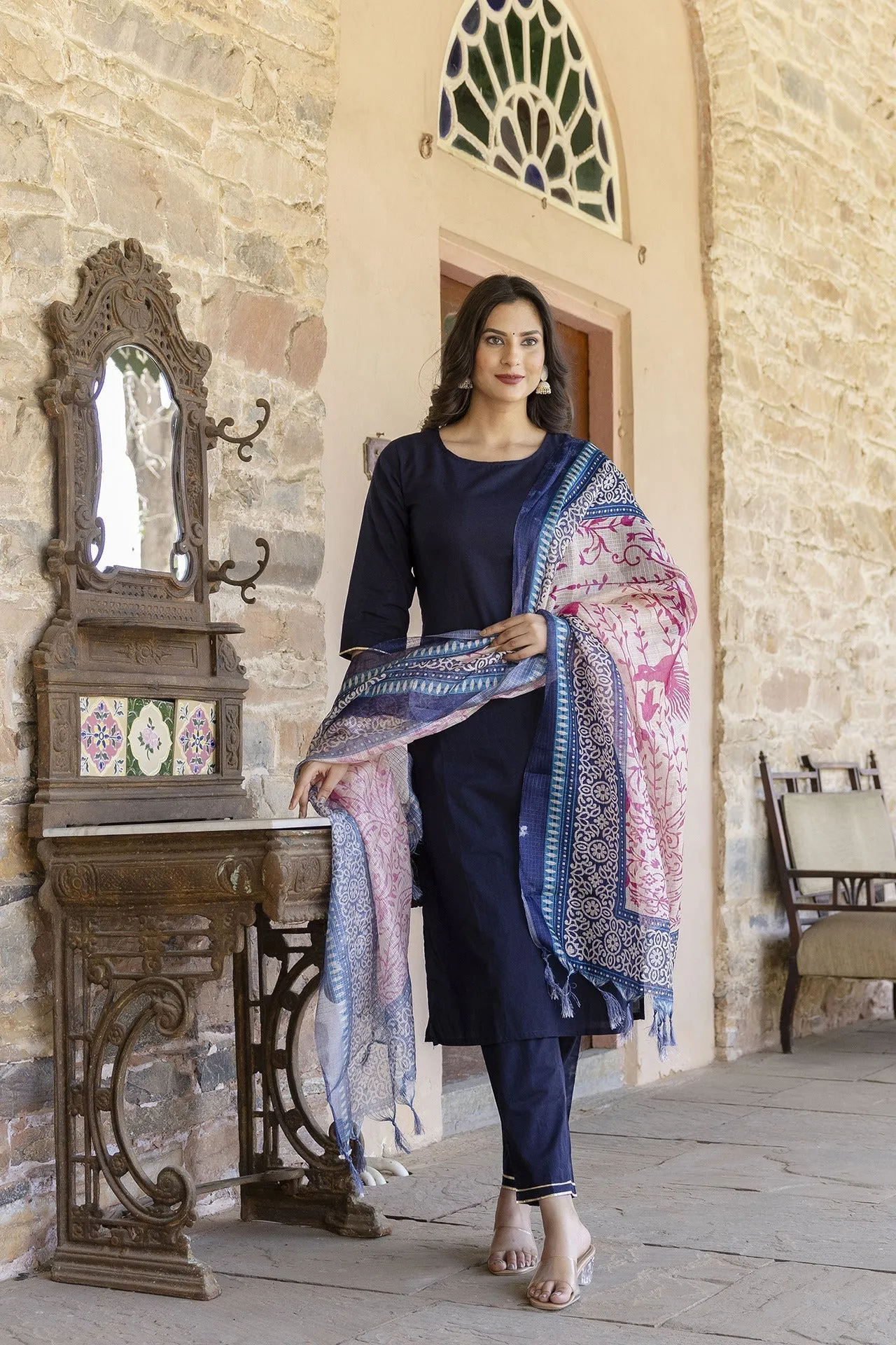 Women Navy Blue Kurta Set With Pants & Printed Dupatta